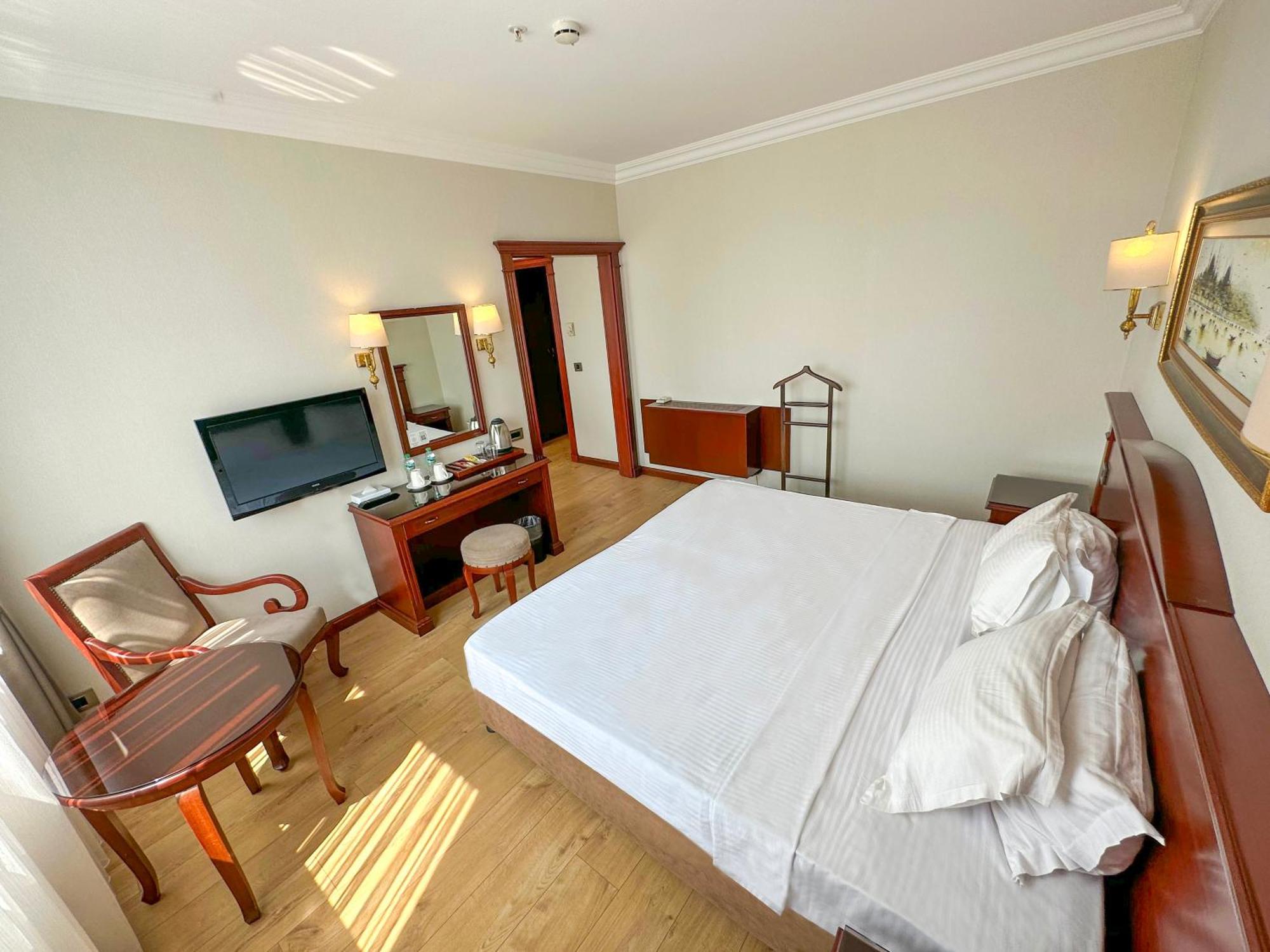 Bilek Hotel 4*