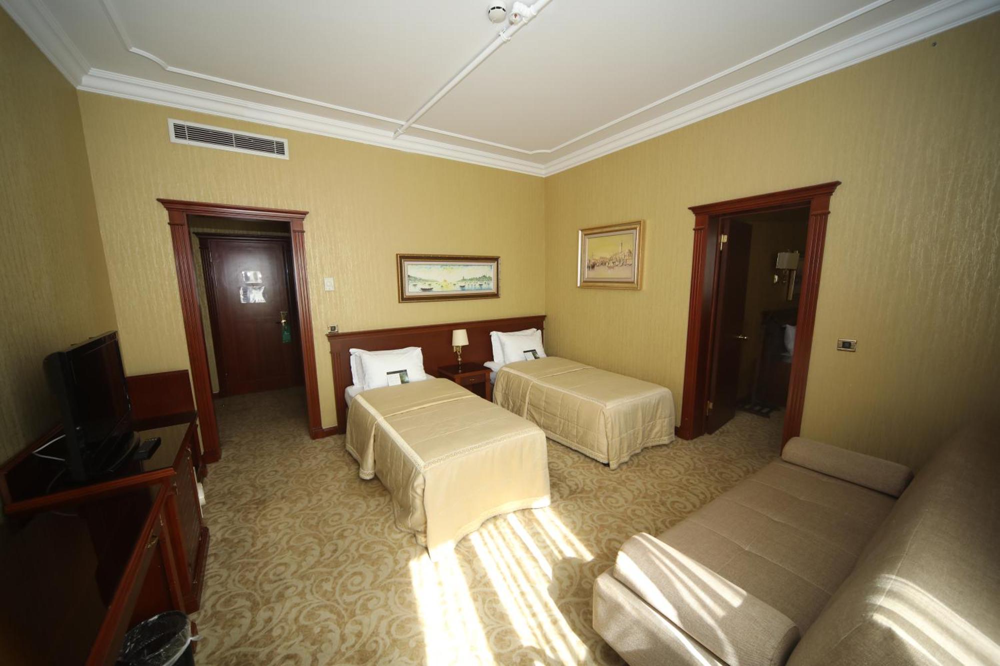 Bilek 4*